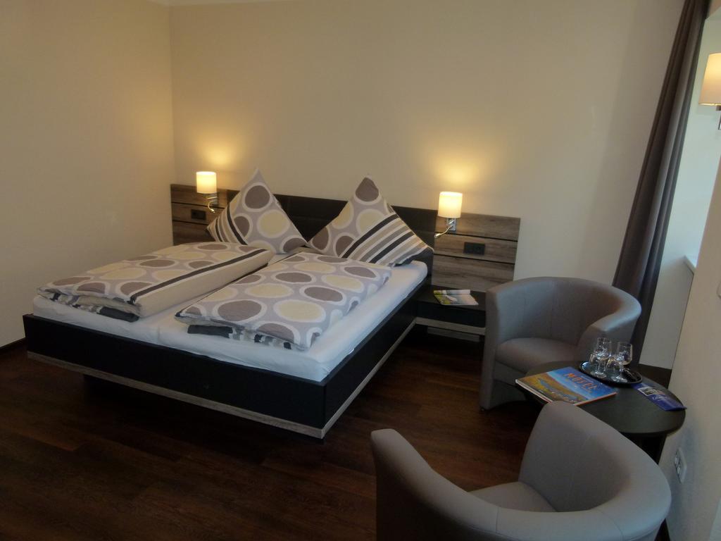 Ferienweingut Rudorfer Hotel ฟาลวิก ห้อง รูปภาพ