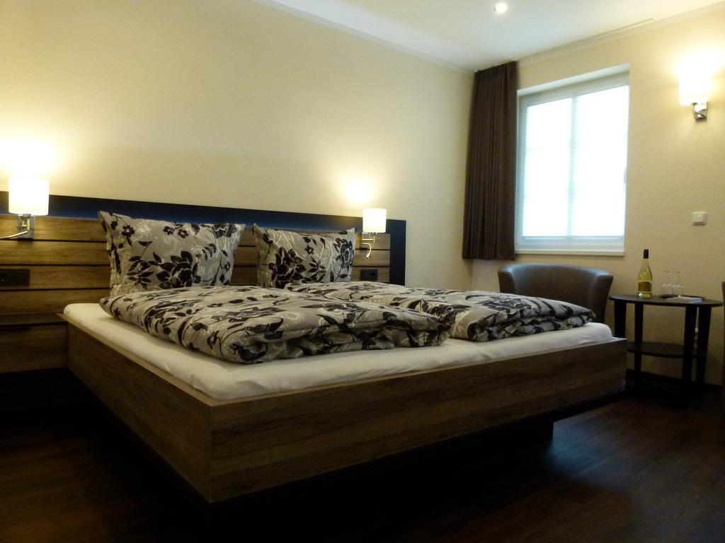 Ferienweingut Rudorfer Hotel ฟาลวิก ภายนอก รูปภาพ